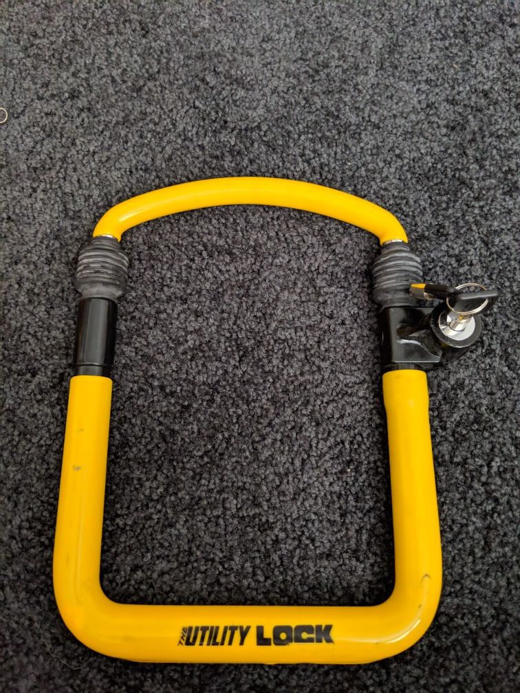 The Club UTL810 Utility Lock