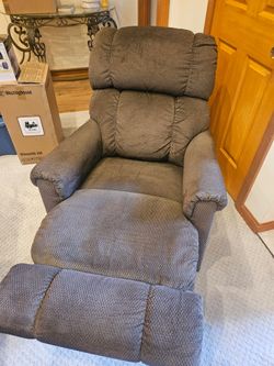 Matching recliners