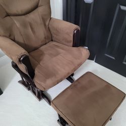 Glider Rocking Chair And Ottoman