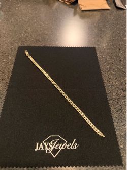 Gold Cuban Link Bracelet Yellow Gold Plated Silver 8 in No Stone