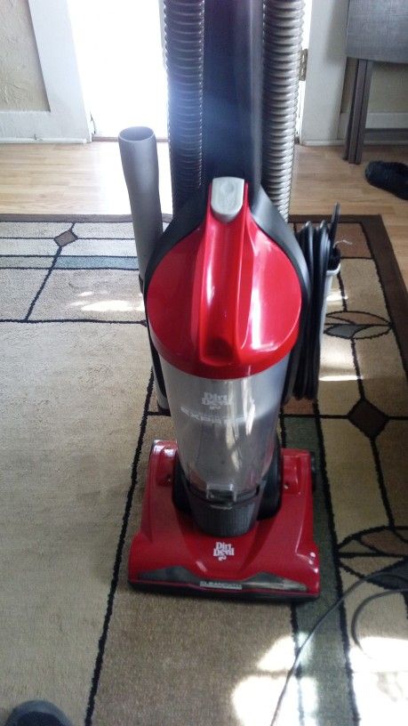 Dirt Devil Vacuum