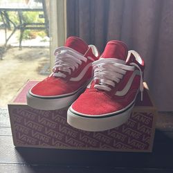 Old Skool Red Vans, Size M9.5, W11