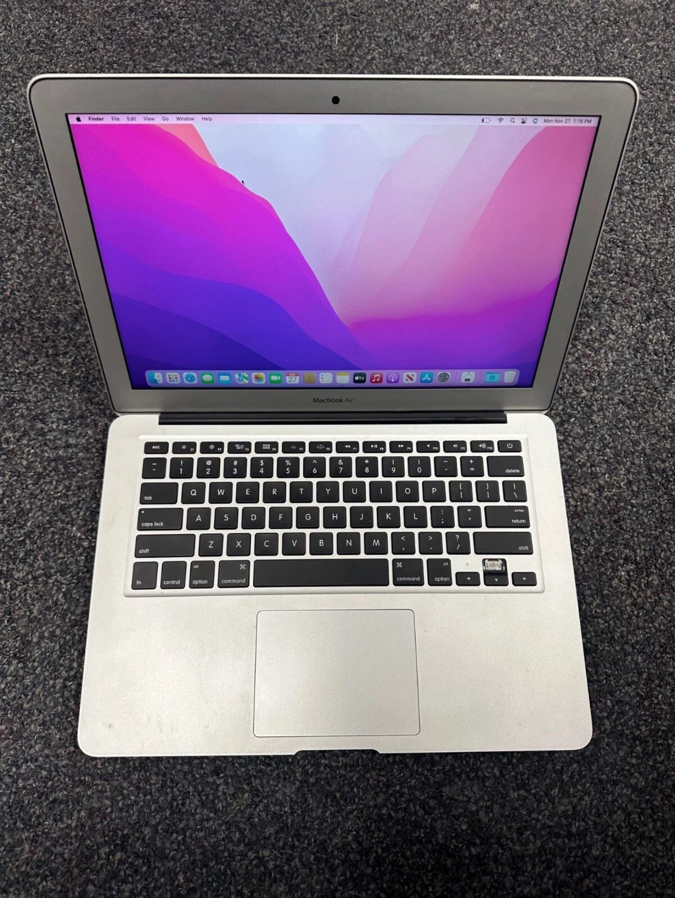 Apple MacBook 2015 Silver 13.3 Inches 