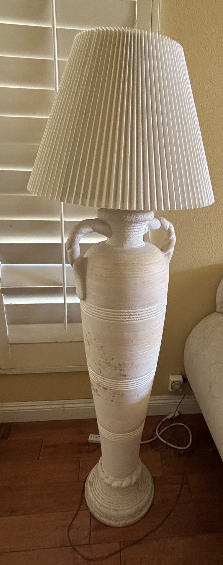 Mediterranean Style Floor Lamp With Lamp Shade