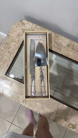 Stainless steel two piece cake set