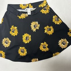 Woman Flower Skirt