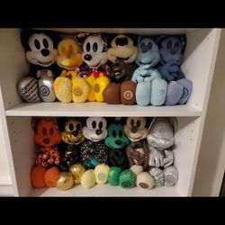 Disney Mickey Mouse Memories 2018 Limited Edition 90th Birthday Lot Of 12