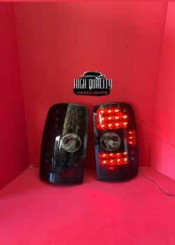 Chevy Tahoe 2000-2006 tail lights