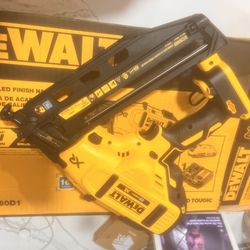 Dewalt Angled Finish Nailer Gun 16GA CORDLESS BRAND NEW