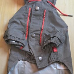 NEW W/ TAGS Grey Dog Raincoat With Hood And Pocket