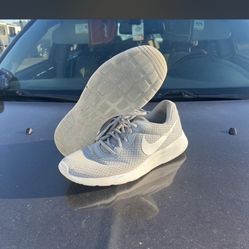 Nike Roshe Run Trainers 