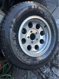 16” wheel & tire 5 lug ford F-150