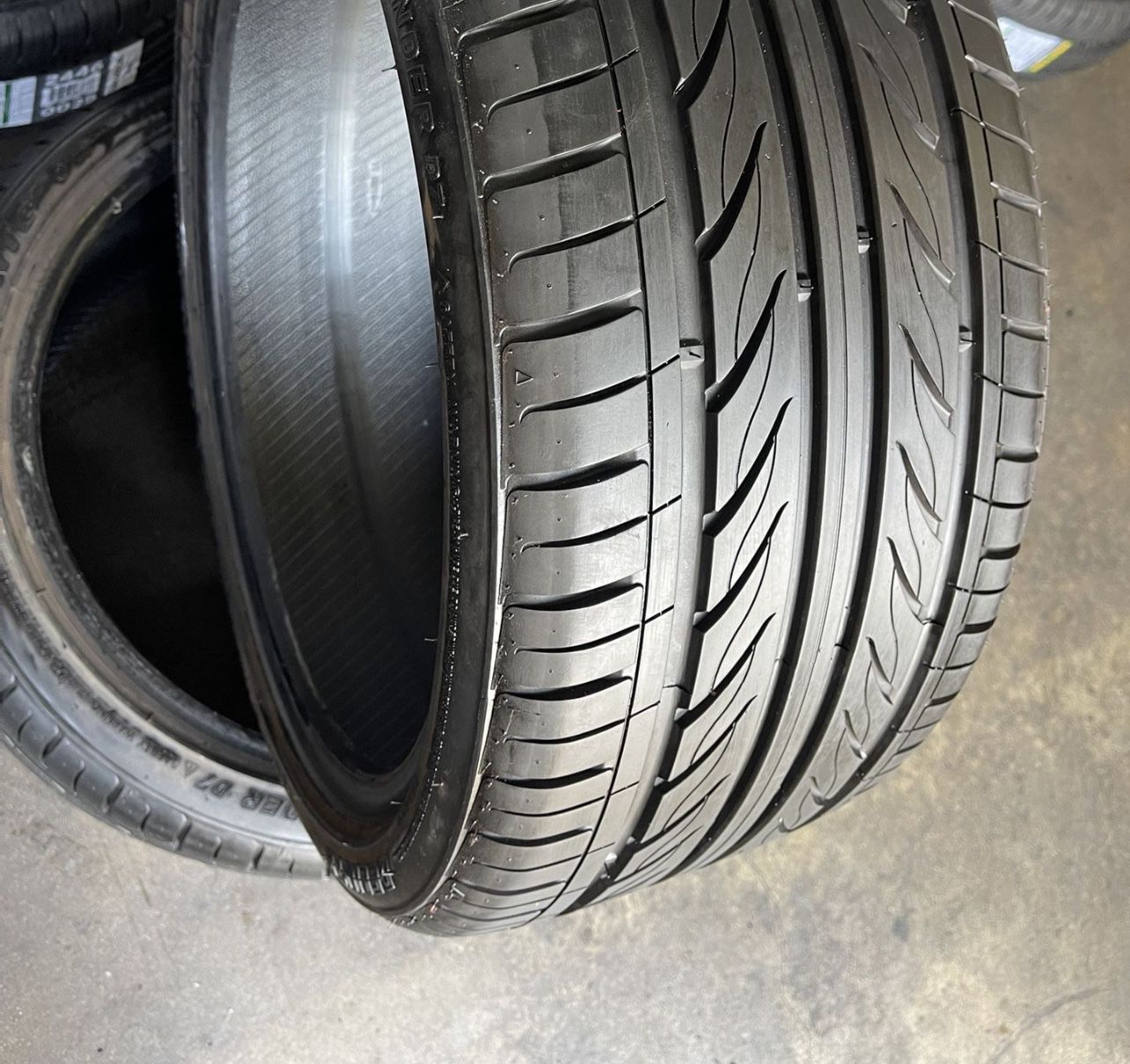 255/35/19 Delinte Tires Pair Only