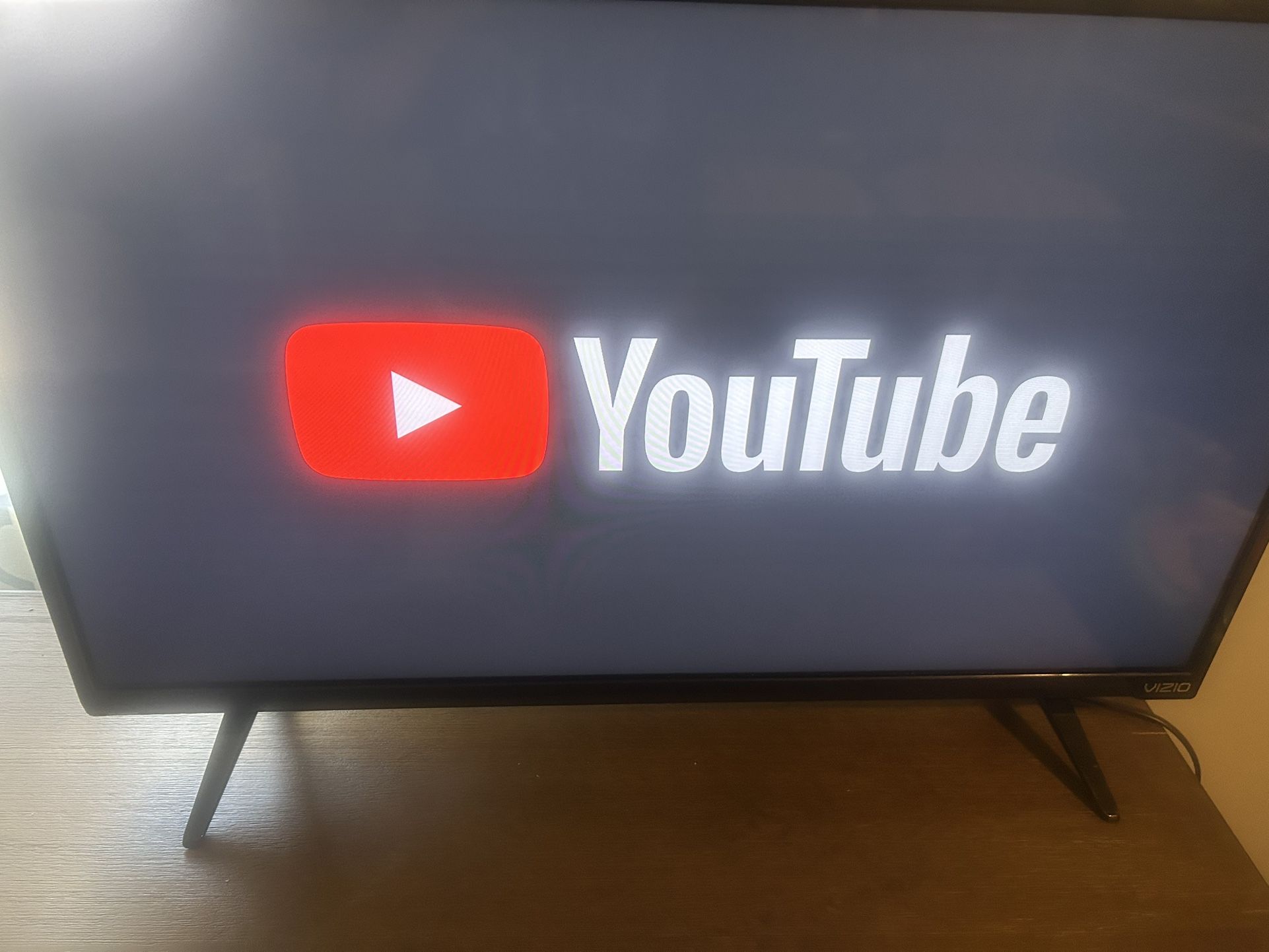 39” Vizio Smart Tv