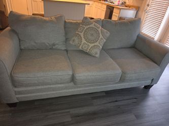 Couch set
