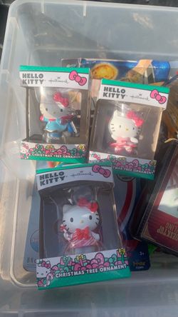 Hello Kitty Hallmark Christmas Tree Ornaments (3)