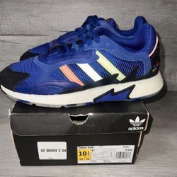 Steal! Black Friday Deal.  Brand New Adidas Boost Men’s Size 10.5. 