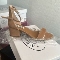 Tan Heel