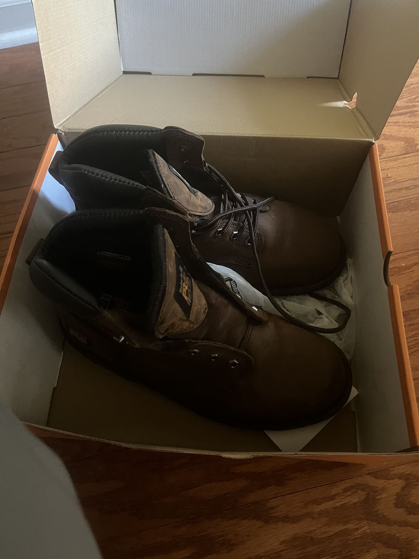 BRAND NEW Size 11 Timberland Pro Put Boss Safety Shoe 