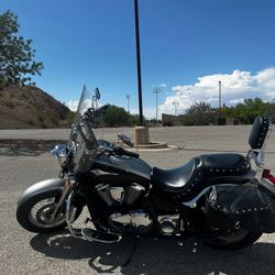 2016 Kawasaki Vulcan 900 Classic – Fully Loaded – Only 6,250 Miles – $7,000 (El Paso)