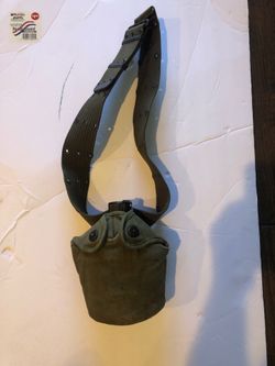 Vtg WW2 US Military Army 1943 Canteen With Cup Cover And Belt