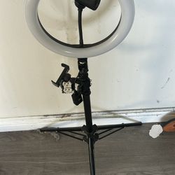 Selfie Tripod With Light Ring