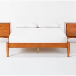 Living Spaces Alton Cherry II King Bedroom Set + Bali Hybrid Mattress (Purchased 2024)