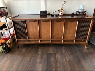 Vintage Magnavox Console