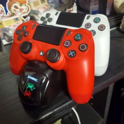 PS4 Controllers With Charger 