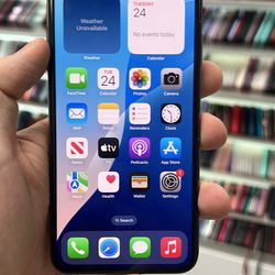 iPhone XS Max 256Gb *Unlocked* + *With Warranty* + *With Charger*