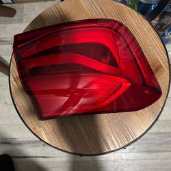 2018 BMW 330i OEM Taillight- Pair