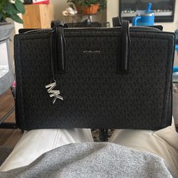 Michael Kors Tote