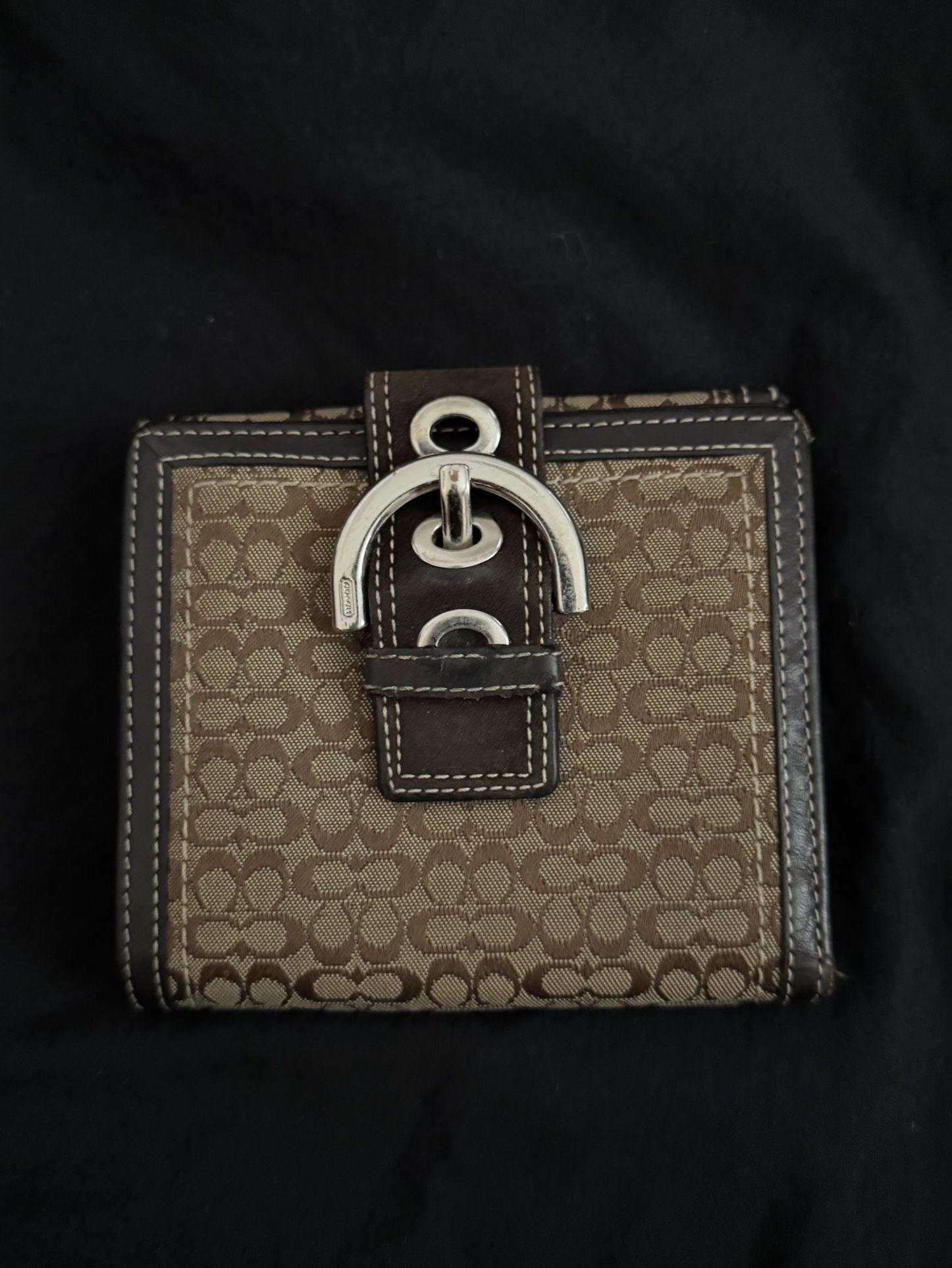 Coach Signature Buckle Bifold Wallet