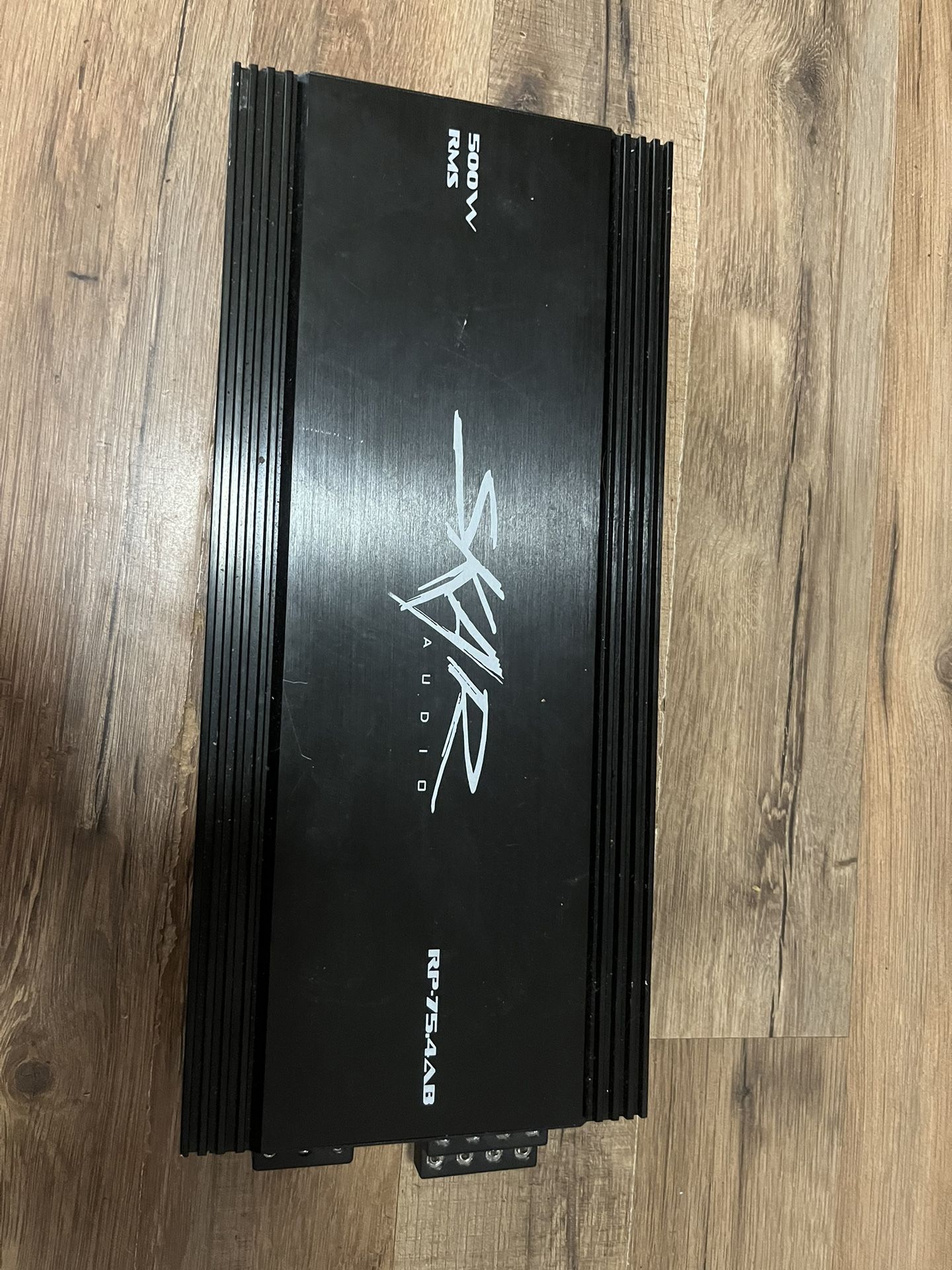 Skar audio 500w 4 channel amp & energie powercell er1600 auxiliary battery 