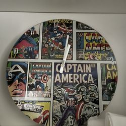 Marvel Comics Mixed Characters 13 3/4-Inch Glass Clock