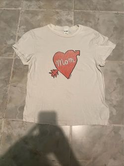 Re/Done Women’s “ I Love Mom “ Heart T-Shirt SZ S
