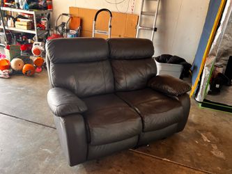 Loveseat recliner