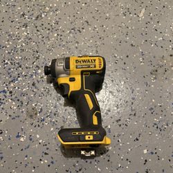 Dewalt 20v Brushless Compact 1/4 Impact Driver Tool Only 