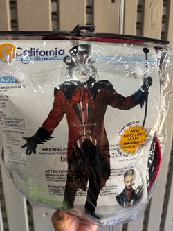 Costume