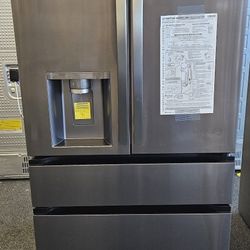 LG 29 Cu Ft Max 4-Door French Door Refrigerator 