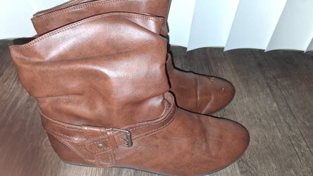Size 10 $10