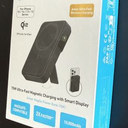 Anker 15W Ultra-Fast Magnetic Charging with Smart Display