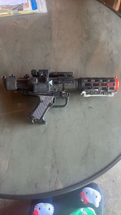 Star Wars guns
