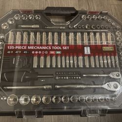 Husky 135-PIECE MECHANICS TOOL SET