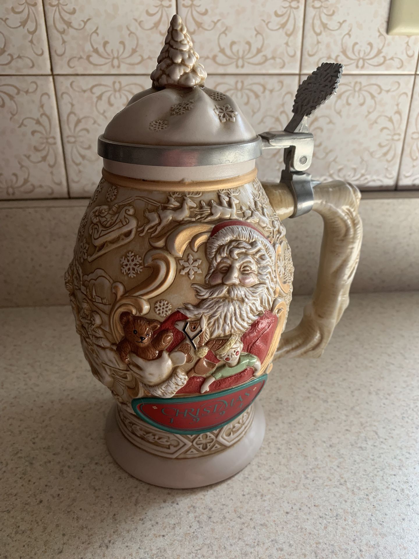 Vintage 1994 Avon Christmas Stein