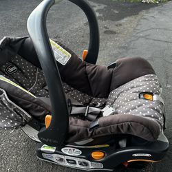 Chicco infant carseat