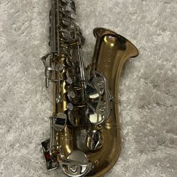Saxophone Alto Bundy. Selmer  Company USA 