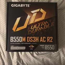 Motherboard B550M Gigabyte ( BRAND NEW ) ( LOCAL ONLY) 