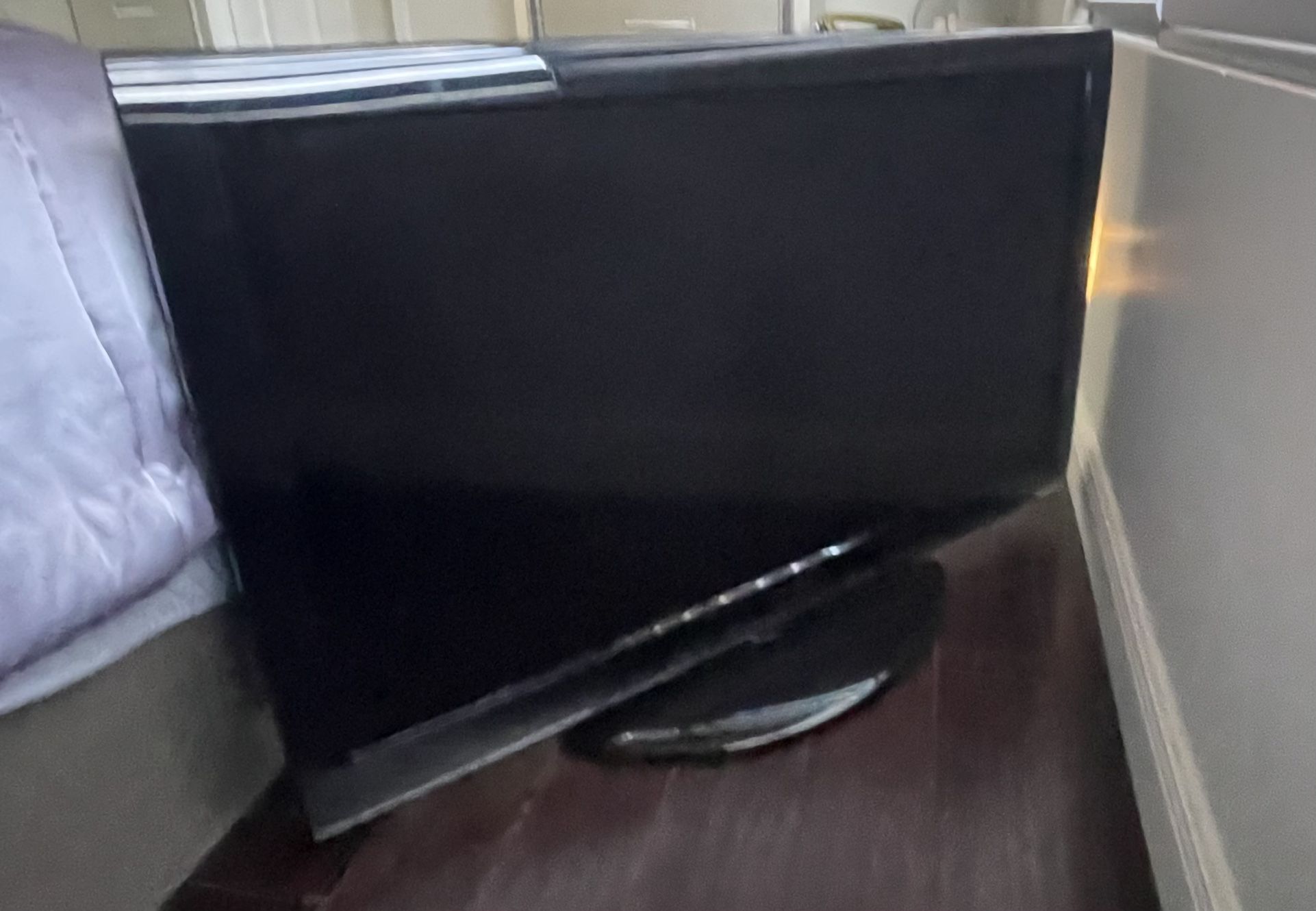 Toshiba 45” tv