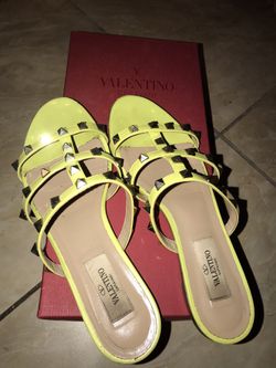 Authentic Valentino Rockstud Sandals
